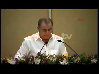 Veda konuşmasında yine o hareketi yaptı!