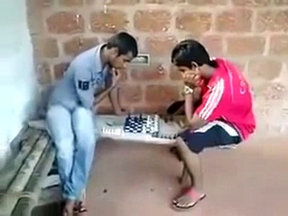 whatsapp funny videos 13