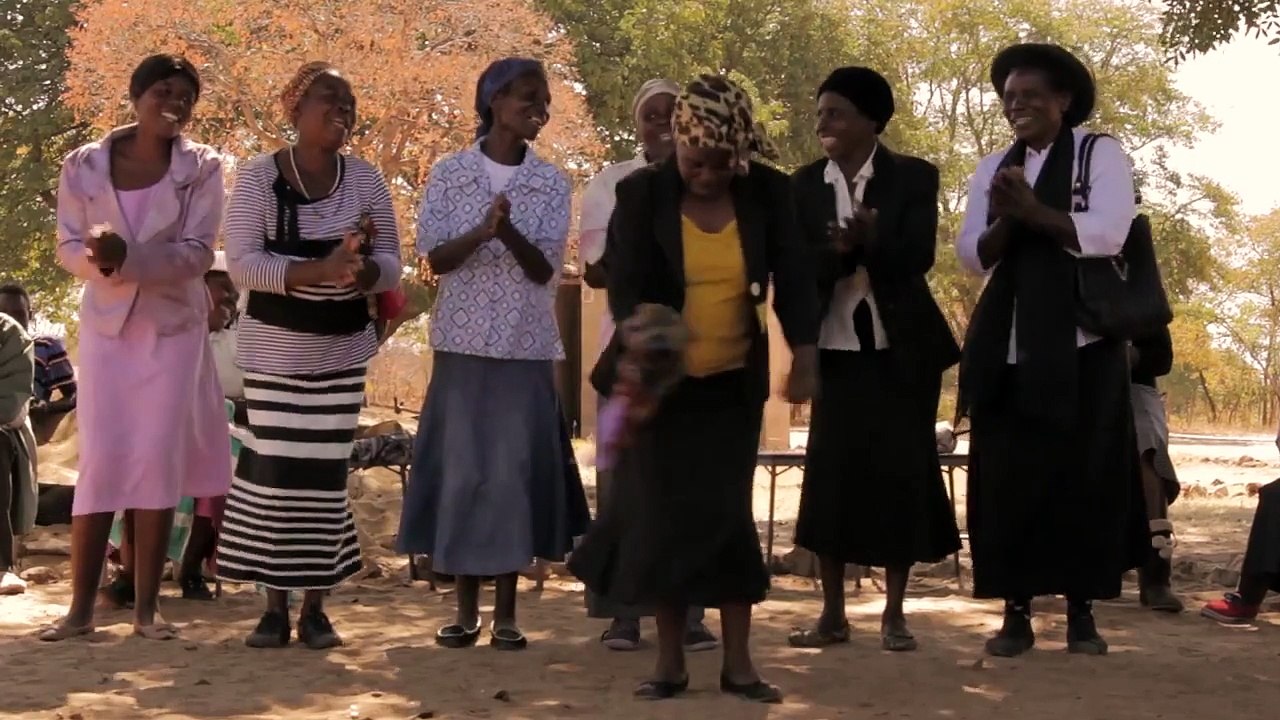 Africa Rolls - With Paralympic Star Edith Hunkeler in Zimbabwe [DE/EN Subs]