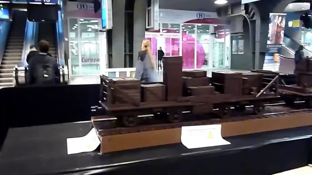 Train en chocolat à Bruxelles/ Chocolate train in Brussels (Belgium)