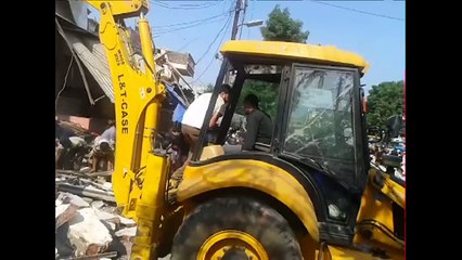 Explosão de botijão de gás deixa mais de 80 mortos na Índia