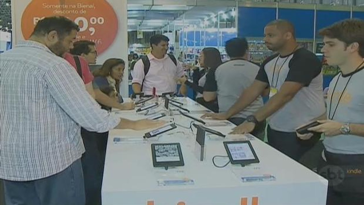 Bienal do Rio de Janeiro oferece livros a preços acessíveis