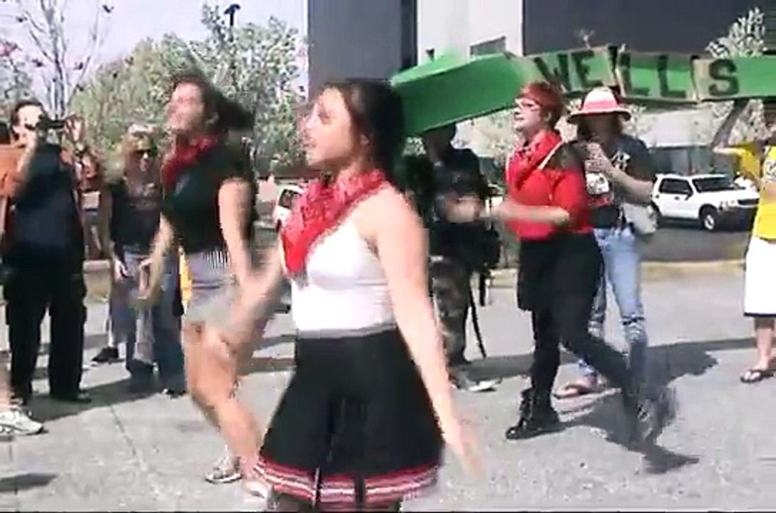 Rowdy Raccoon Radical Cheerleaders