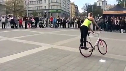 Nicole Frýbortová youth for you(th)