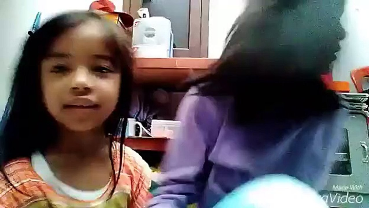 Aktifitas kakak dan adik