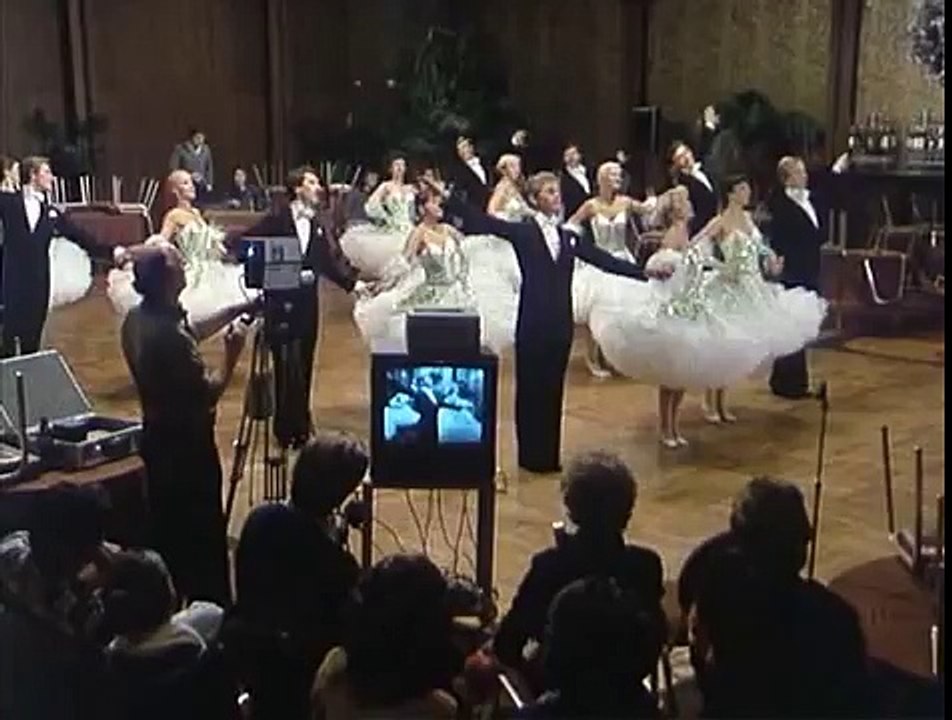 L'ispettore Derrick - Un'antica canzone tebana (Ein Lied aus Theben) - 68/79