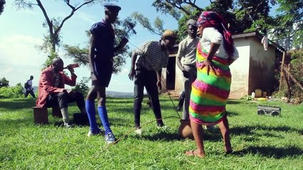 Seeka Manala and Friends Dancing Free Style By Eddy kenzo New Ugandan Music 2015 Promoter King Tyga