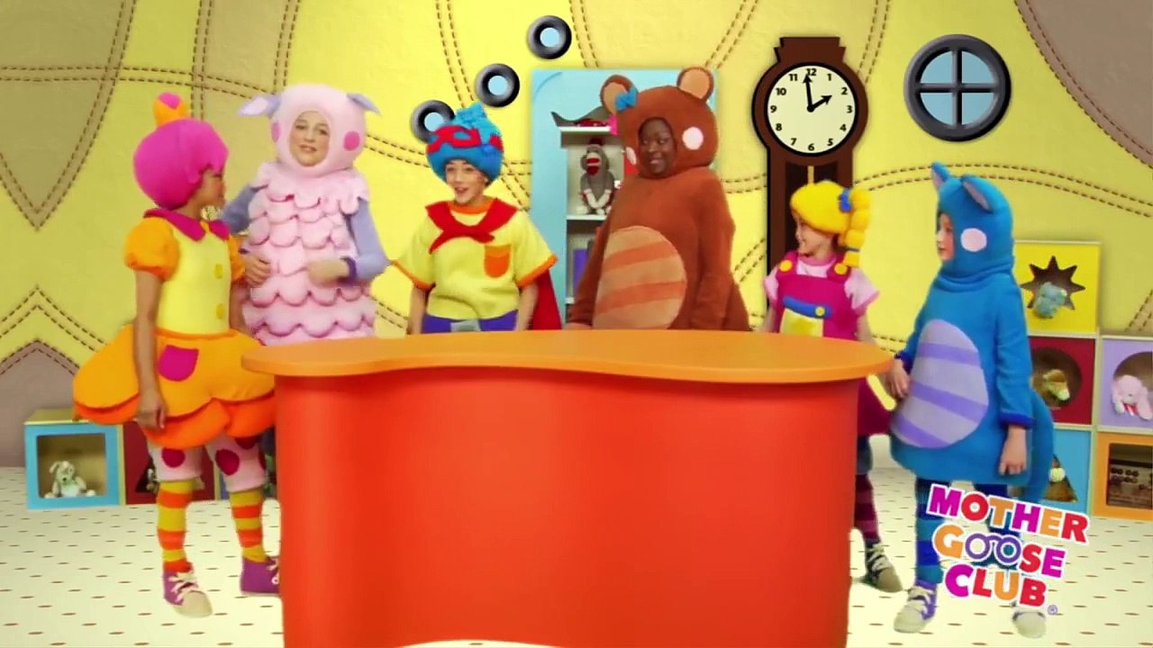 Make Your Own Hickory Dickory Dock     Songs for Children