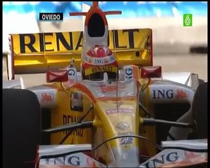 4/5 exibicion de fernando alonso Oviedo Renault roadshow 2009