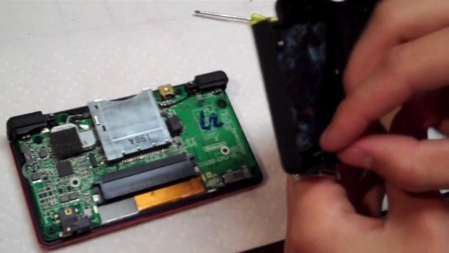 How to Fix/Repair NDSL/DS Lite Top/Upper LCD Screen 3/3