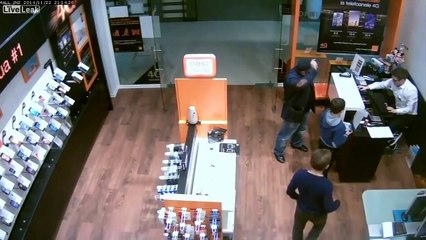 LiveLeak   Magnitude 5 7 earthquake strikes in Romania