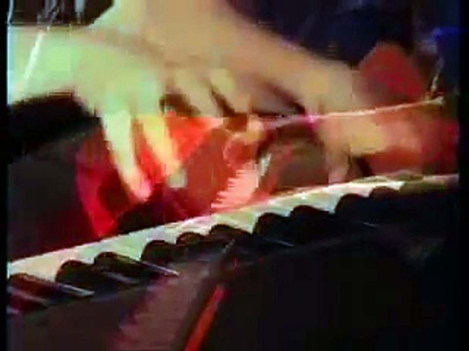 Regina Spektor - Folding Chair (live)