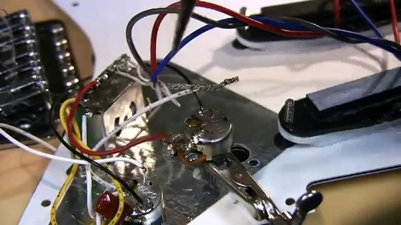 How to install N-Tune in your guitar