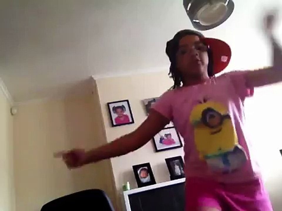 Gangster clutter funk dance