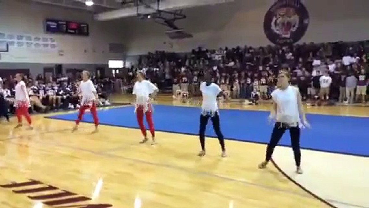 Tiger Paw Dance perform "uptown Funk" pat pep rally Thomasville a High School