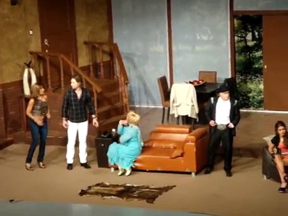OBRA DE TEATRO DIVORCIEMONOS MI AMOR.MPG