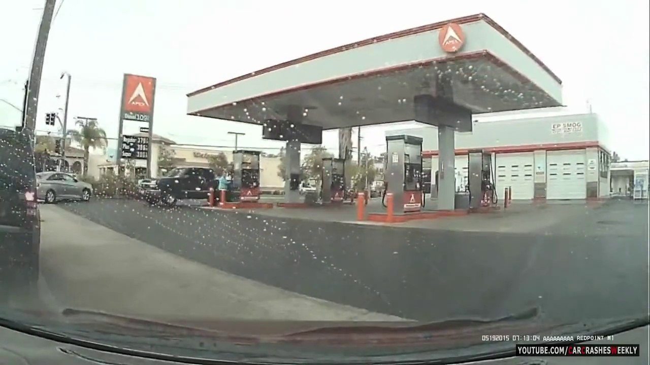 Funny and Stupid Car Crash Compilation 2015 - Episode #4