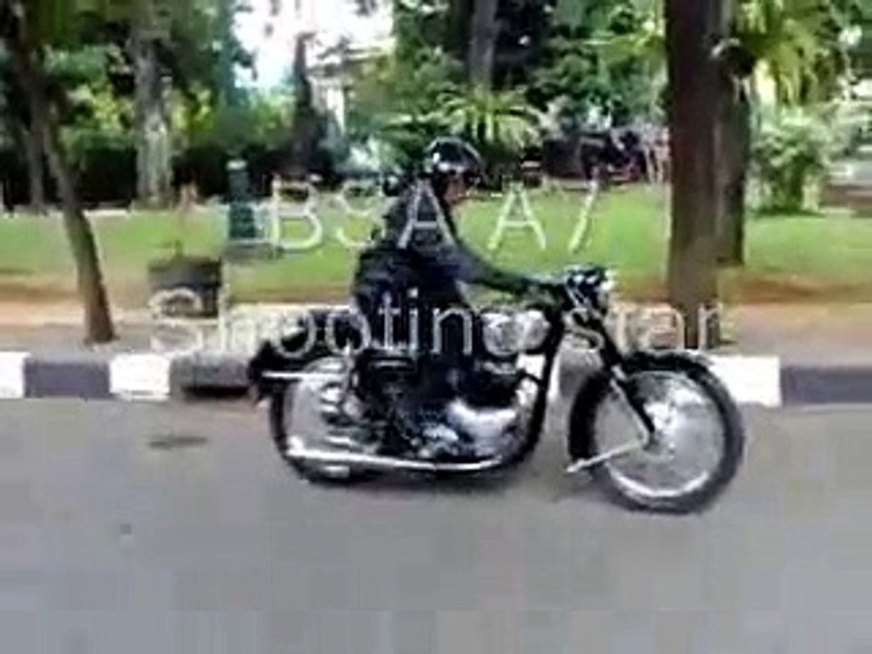 KAWASAKI K2 MEGURO VS BSA A7 START & RUN SOUND
