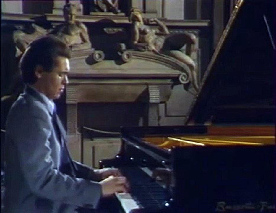 Ivo Pogorelich plays Beethoven Für Elise - video best quality