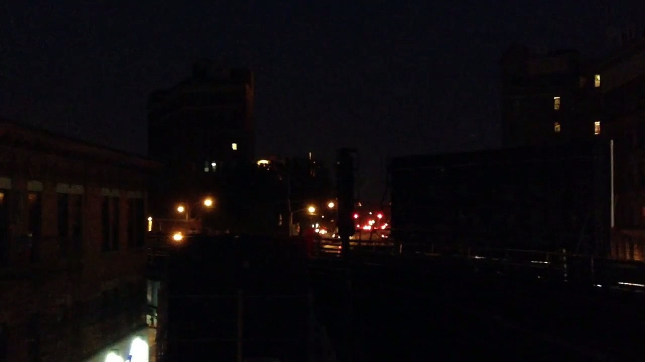 Simpson St Train Action