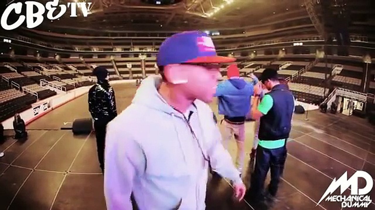 CHRIS BROWN DANCING FREE STEP FREESTYLE