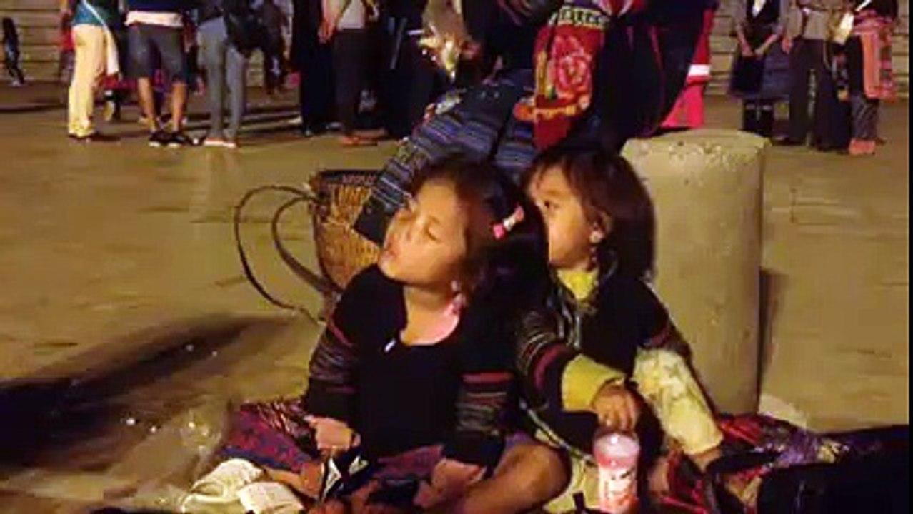 Sapa - Vietnam Litte girl drowse cute,lovely