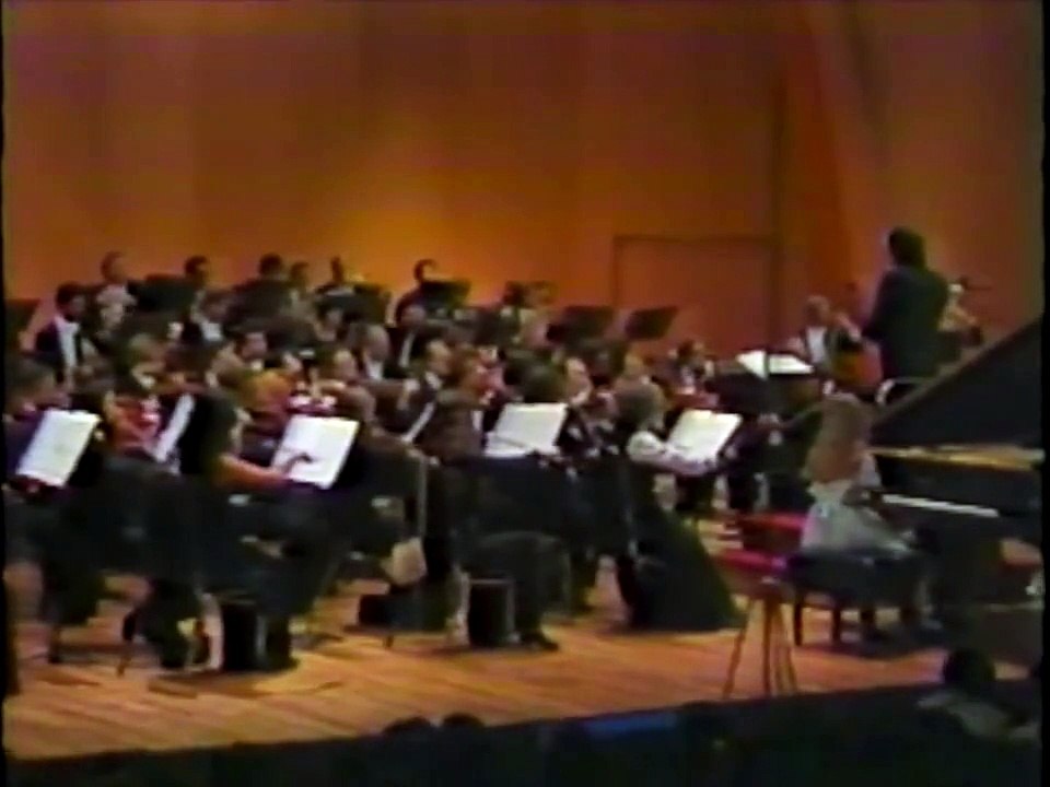 Part 1: The 11 year-old Gabriela Montero plays the Grieg Piano Concerto, 1st movement.