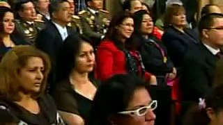 Chávez mostró pistolas que pertenecieron a Simón Bolívar y Manuela Sáenz