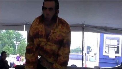 Danny Frasier sings 'Heartbreak Hotel' at Elvis Week 2011 (v