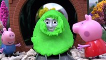 Thomas and Friends Peppa Pig Play Doh Guessing Game Thomas Y Sus Amigos Play Doh Surprise
