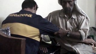 Pakistan masseur