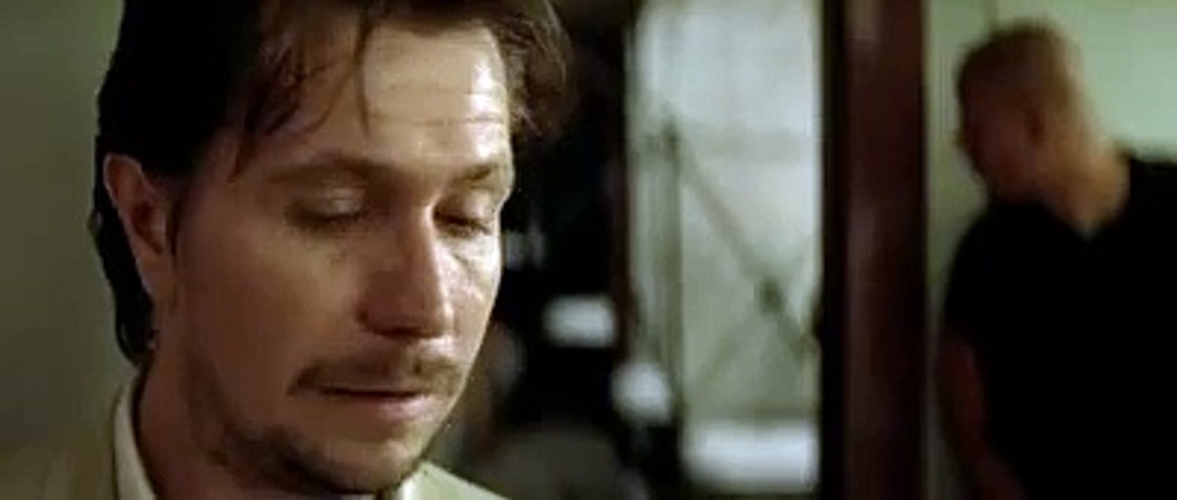Gary Oldman    Leon the Professional   everyone  scene HD)