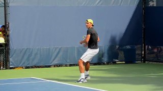 Nadal,dritto in sessione di allenamento: gioco di gambe