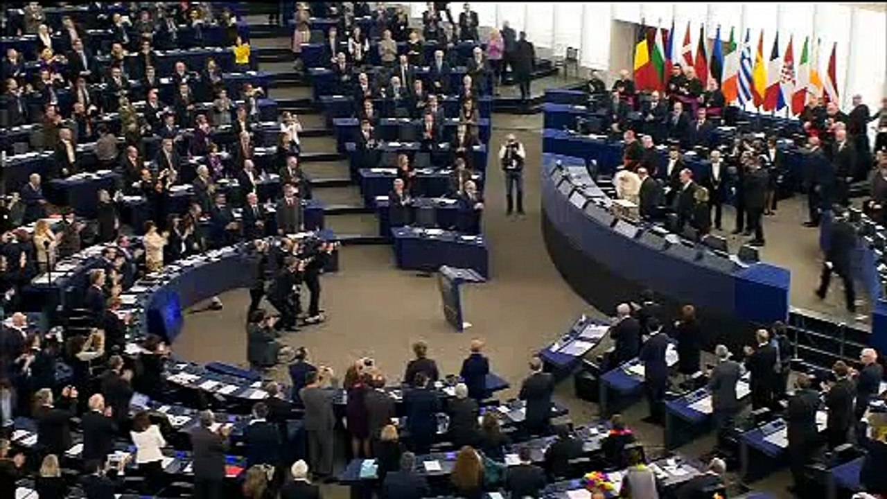 Pope Francis speaks at the European Parliament (full speech, english audio)