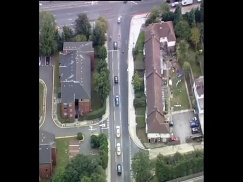 Metropolitan Police Driving School - Two car convoy