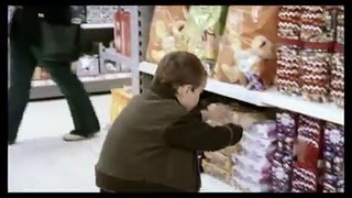 La mère au supermarché - Vicks première défense