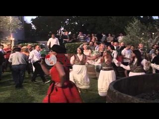 Festa e rrushit, Panariti: Tradita po rrit cilësinë e verës elitare - Ora News-