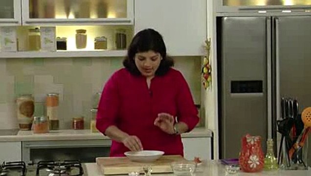 How to make Golgappa Puri - Sanjeev Kapoor Khazana