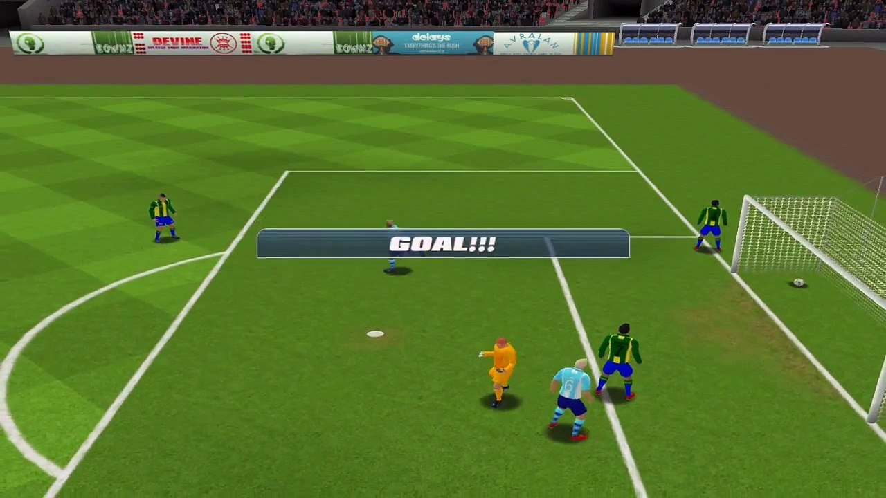 Football Superstars: Funny own goal