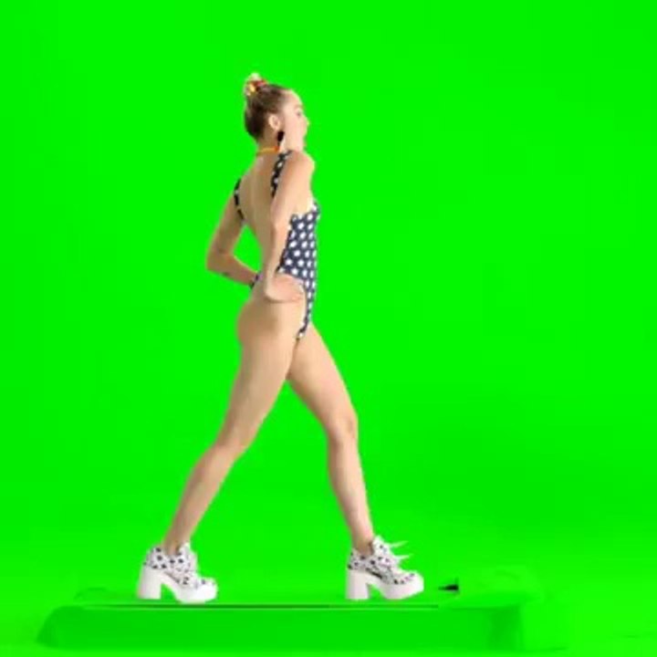 Miley cyrus desfilando ♡