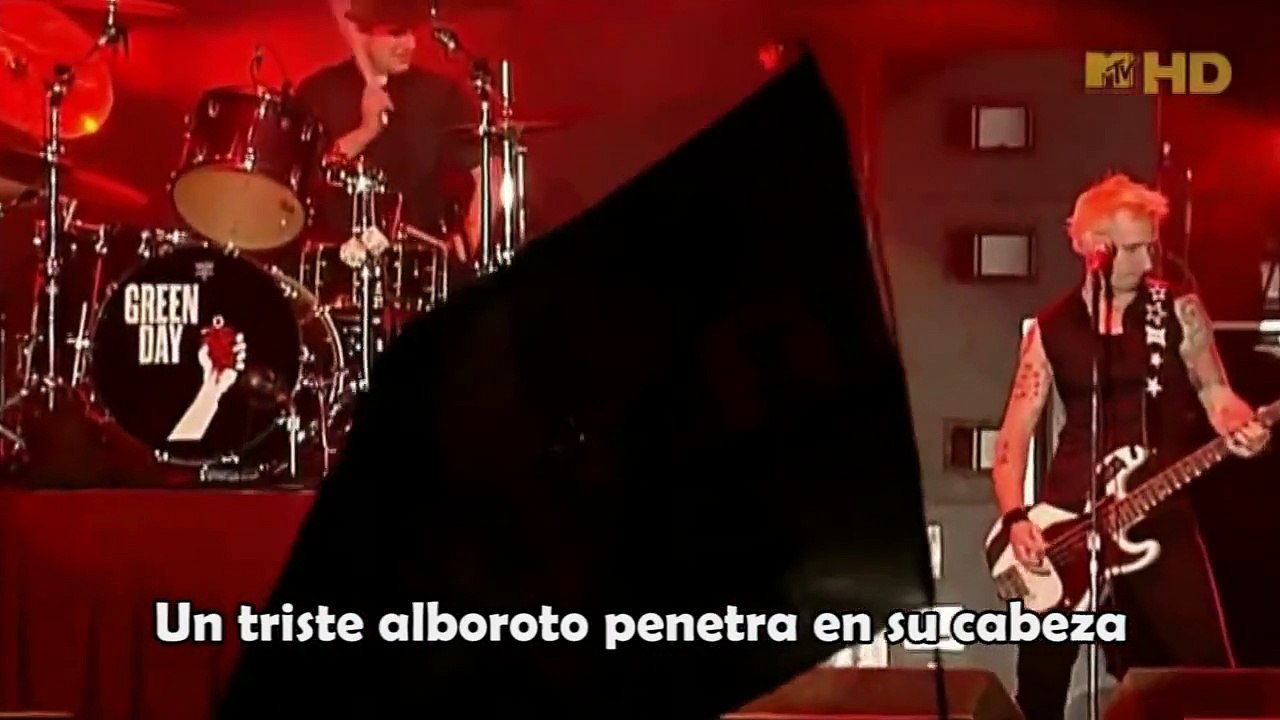 She con subtítulos en español [HD]