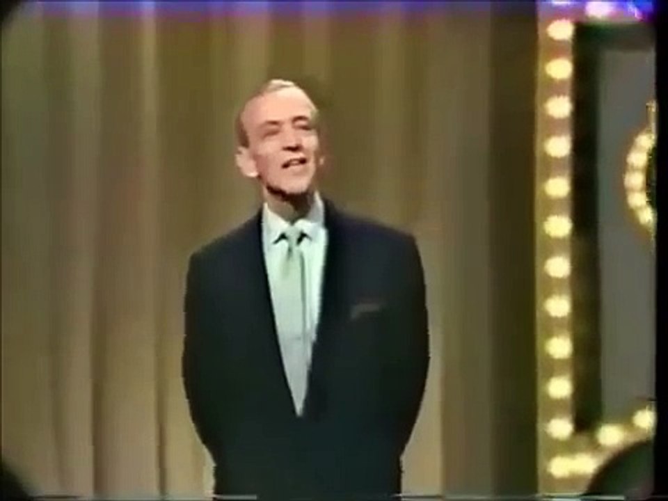 The Muppets at The Hollywood Palace--Glow Worm Sketch (1966)