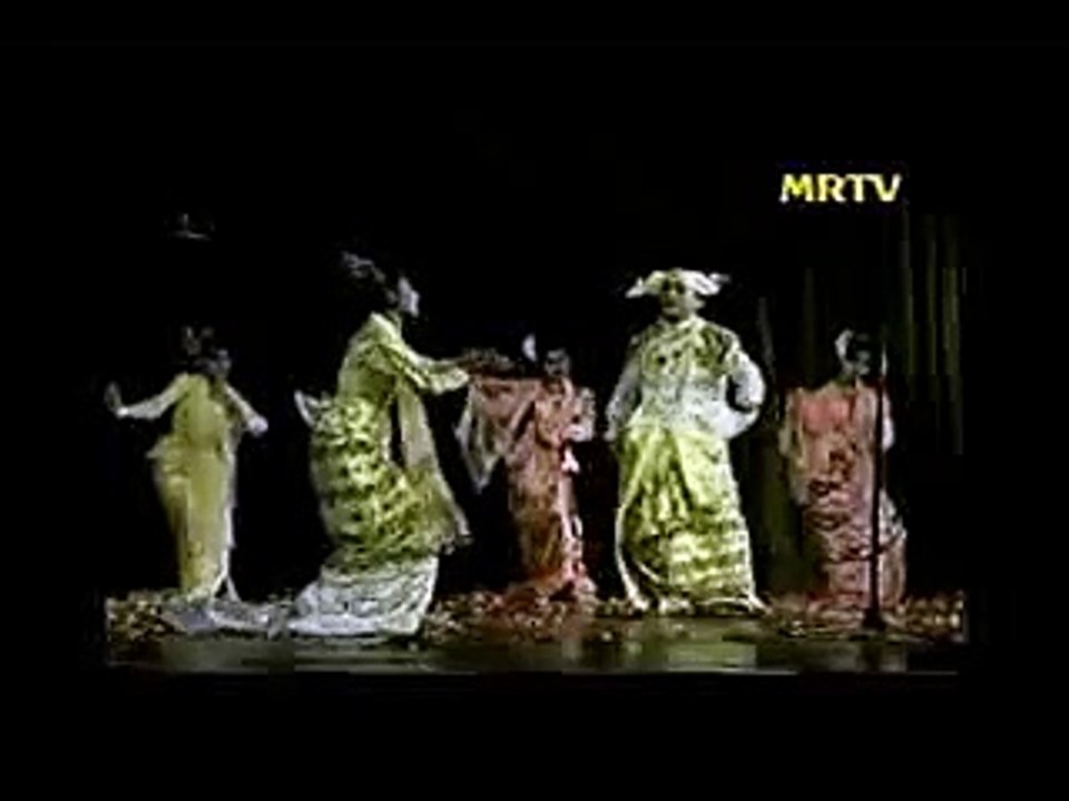 Traditional Burmese(Myanmar) Dance - Duet part 1 of 2
