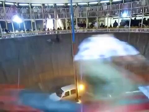 Колодец смерти - ты ещё такого не видел.