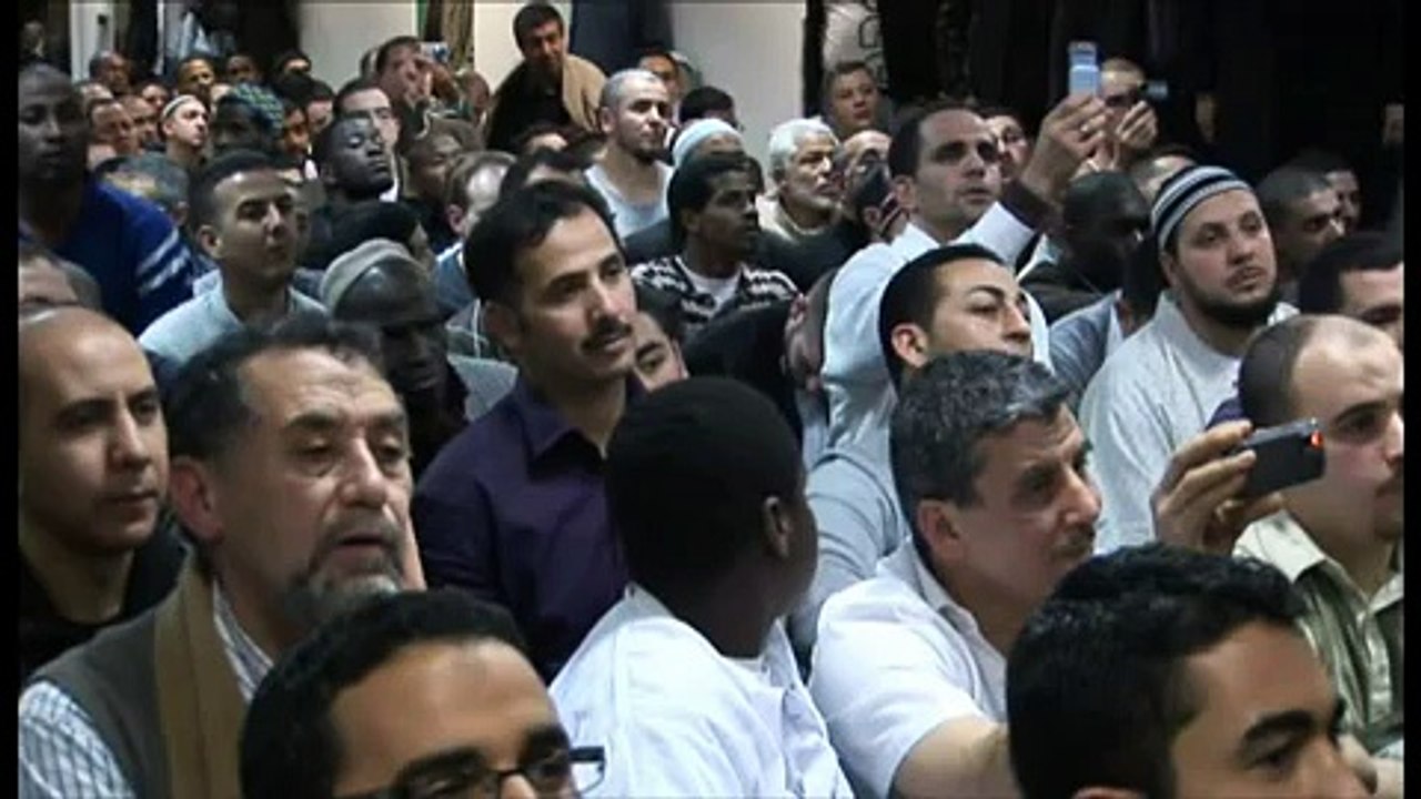 Tariq Ramadan - La sérénite face à l'adversité_002.mp4