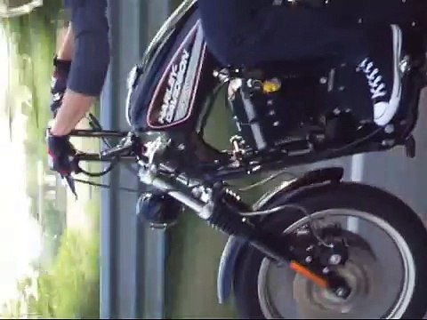 HARLEY DAVIDSON 883 R CHOPPER BOBBER