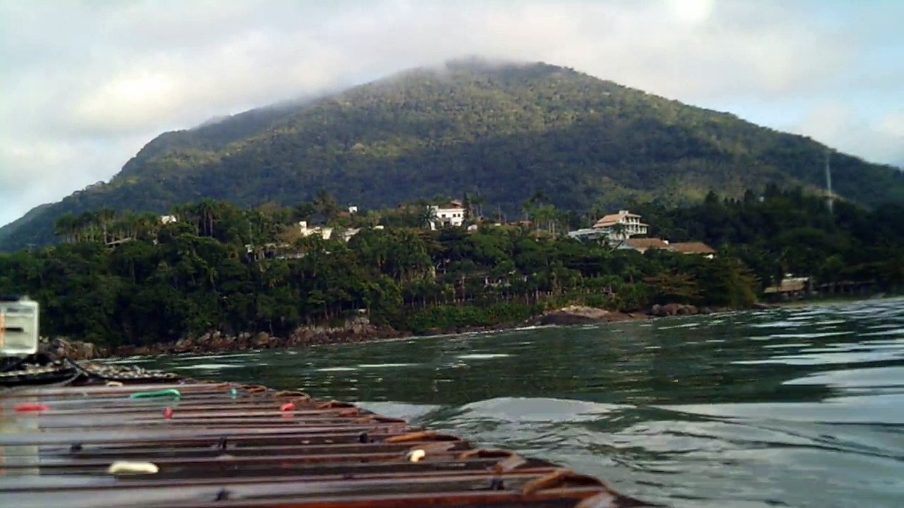 Passeio em familia nos mares,  Stand Up Paddle, SUP, reciclado, Ubatuba, SP, Brasil, Praia da Enseada