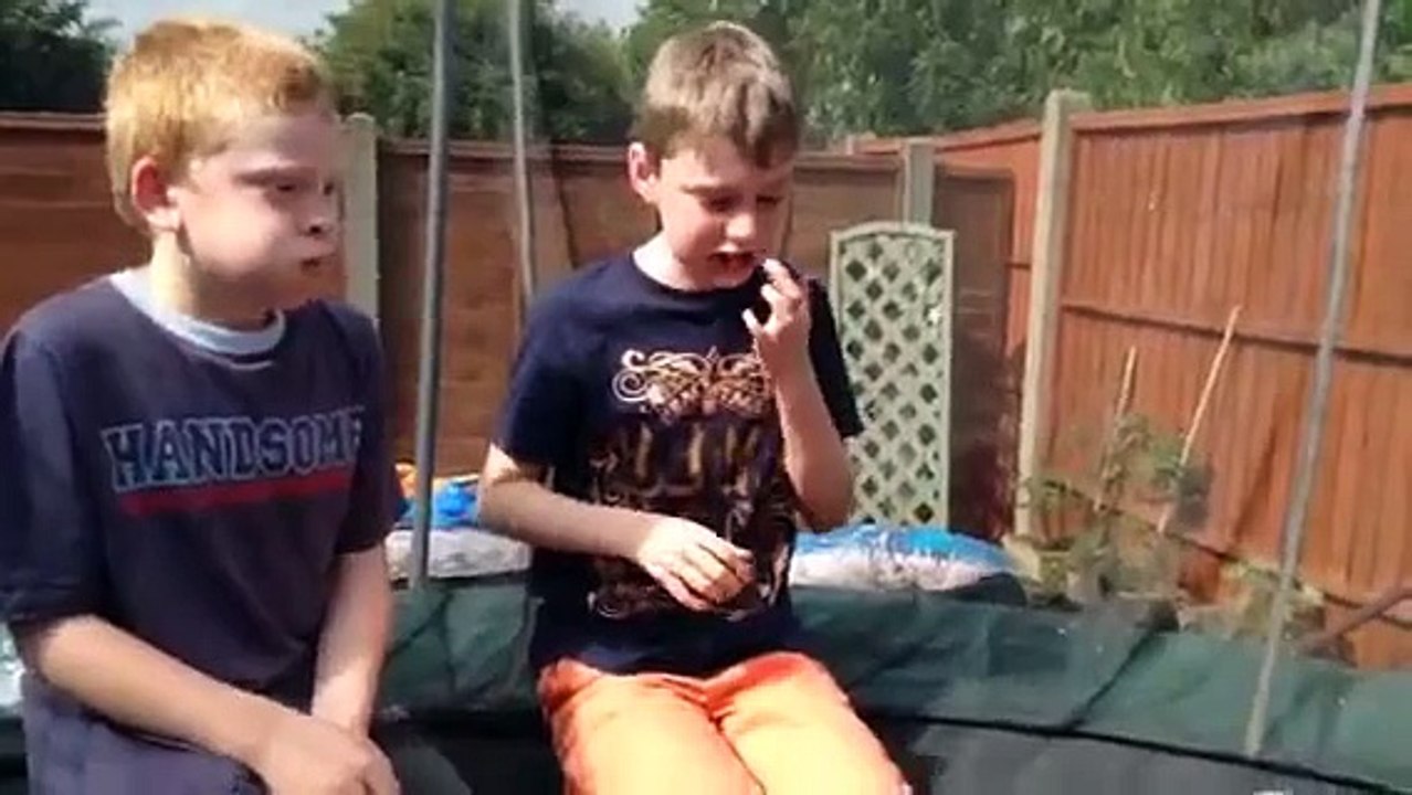 chubby Bunny challenge: OMG gross