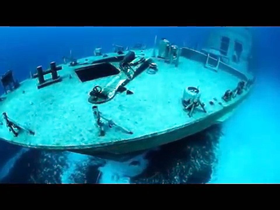 Scuba Diving in Malta - Exploration of P31 Shipwreck