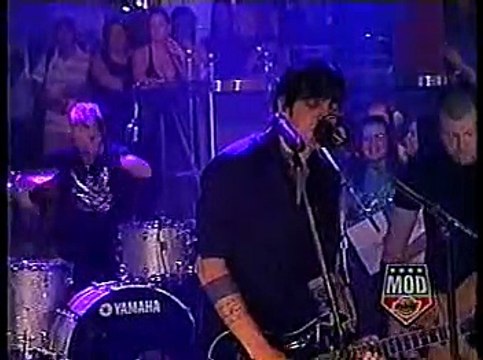 three days grace pain live